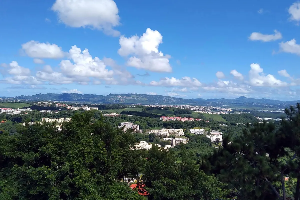 Paysage de Martinique – Vue sur la plaine
